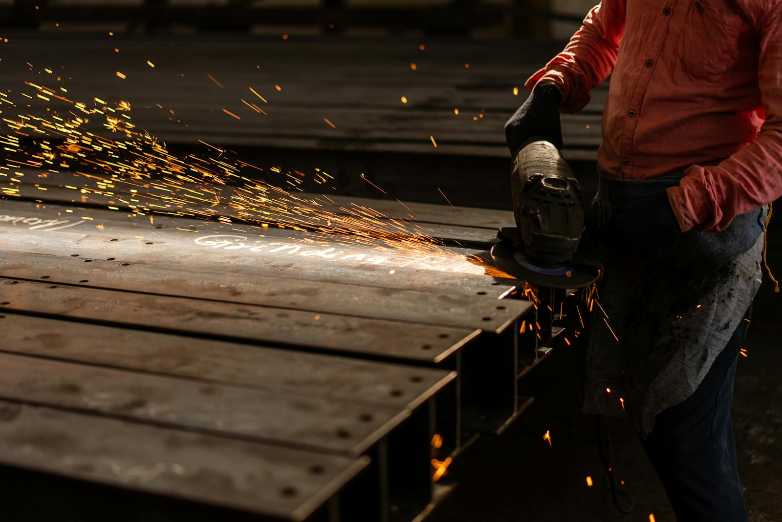 Esenyurt Demir Çelik ve Lazer Kesim Merkezi - Mina